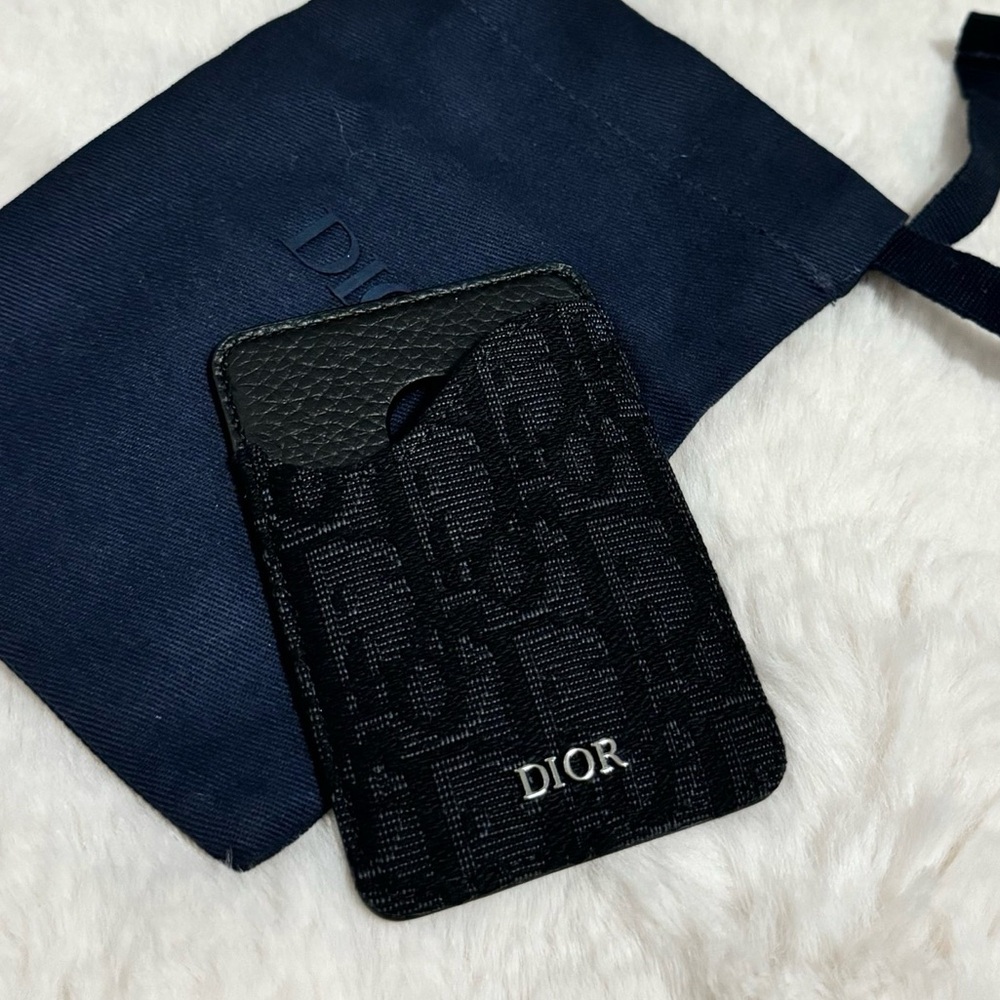 Dior Saddle Magnetic Card Holder - Picture 9 of 9